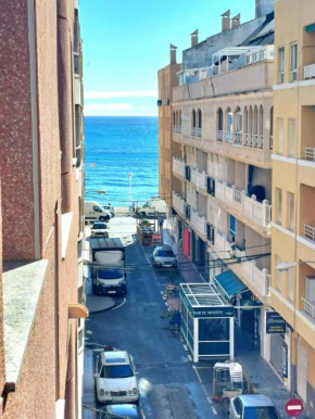 Sunny apartment in Torrevieja ,100 meters from Los Locos beach